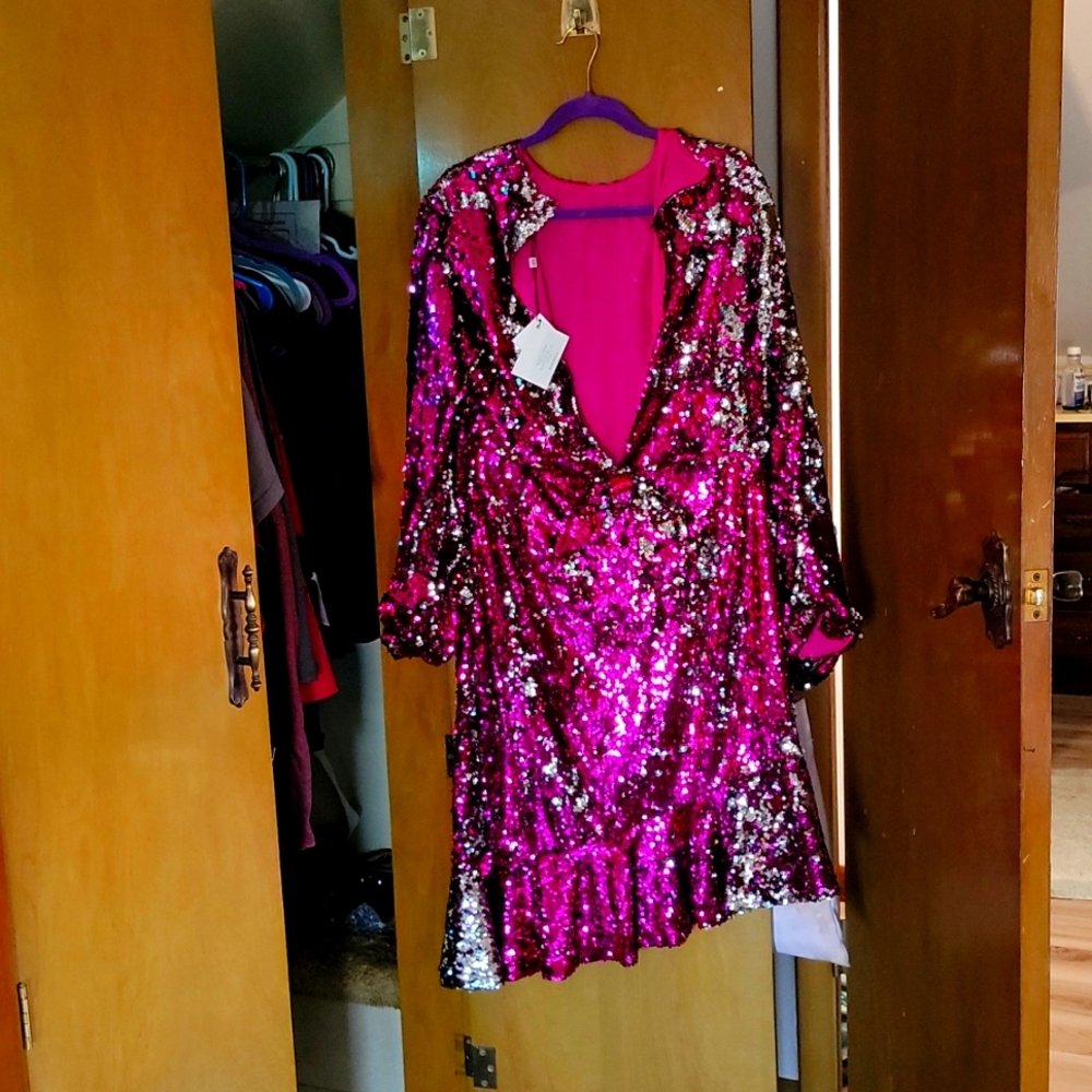 Dress that blings